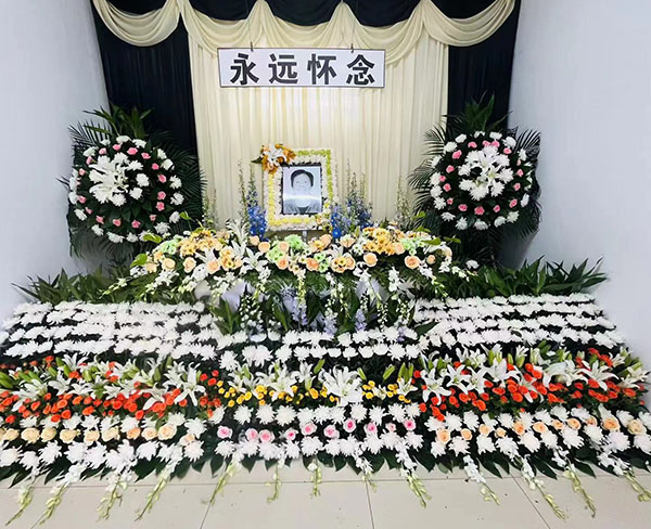 灵堂 (4)